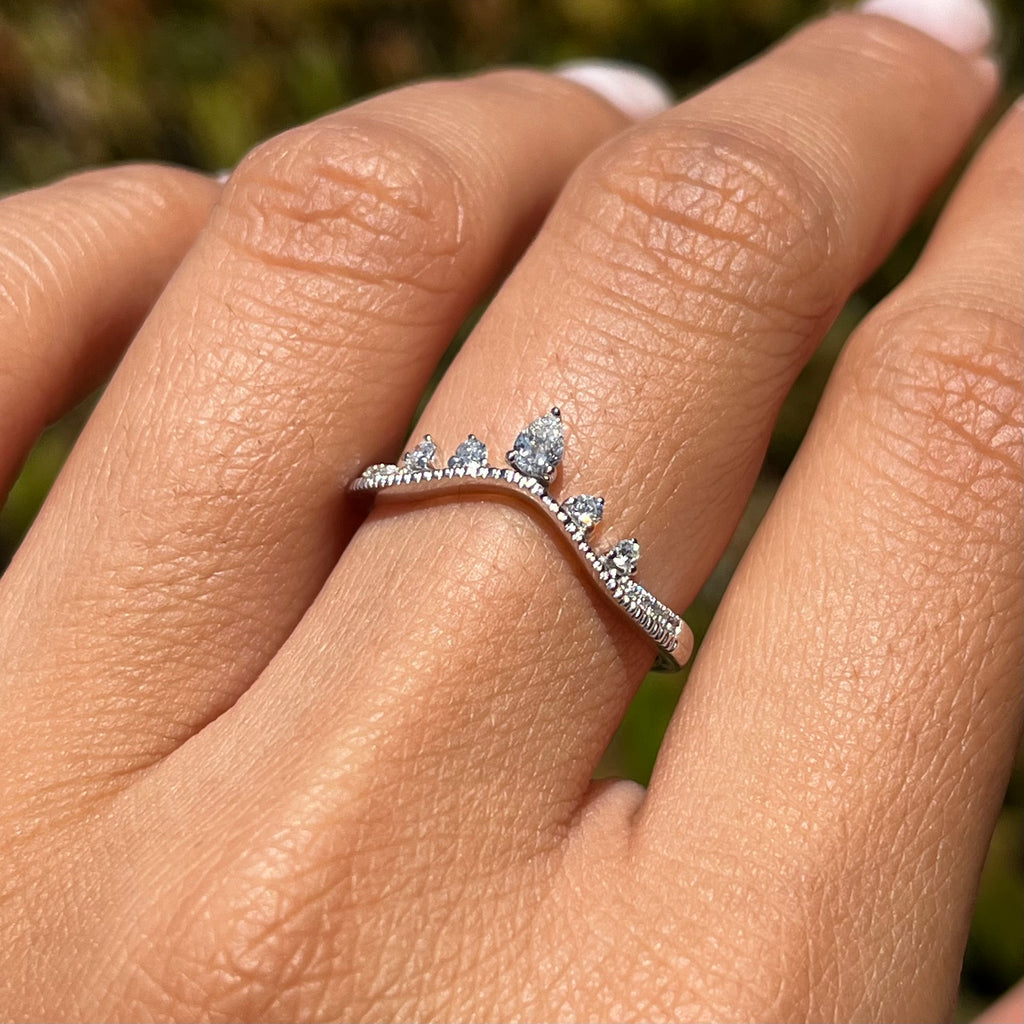 5 Stone Crown Diamond Band