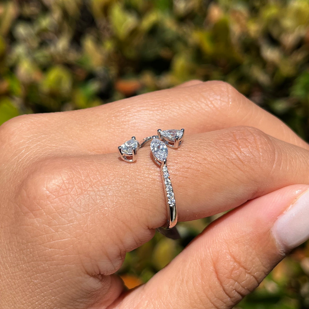 Dazzling Open Three Stone Band