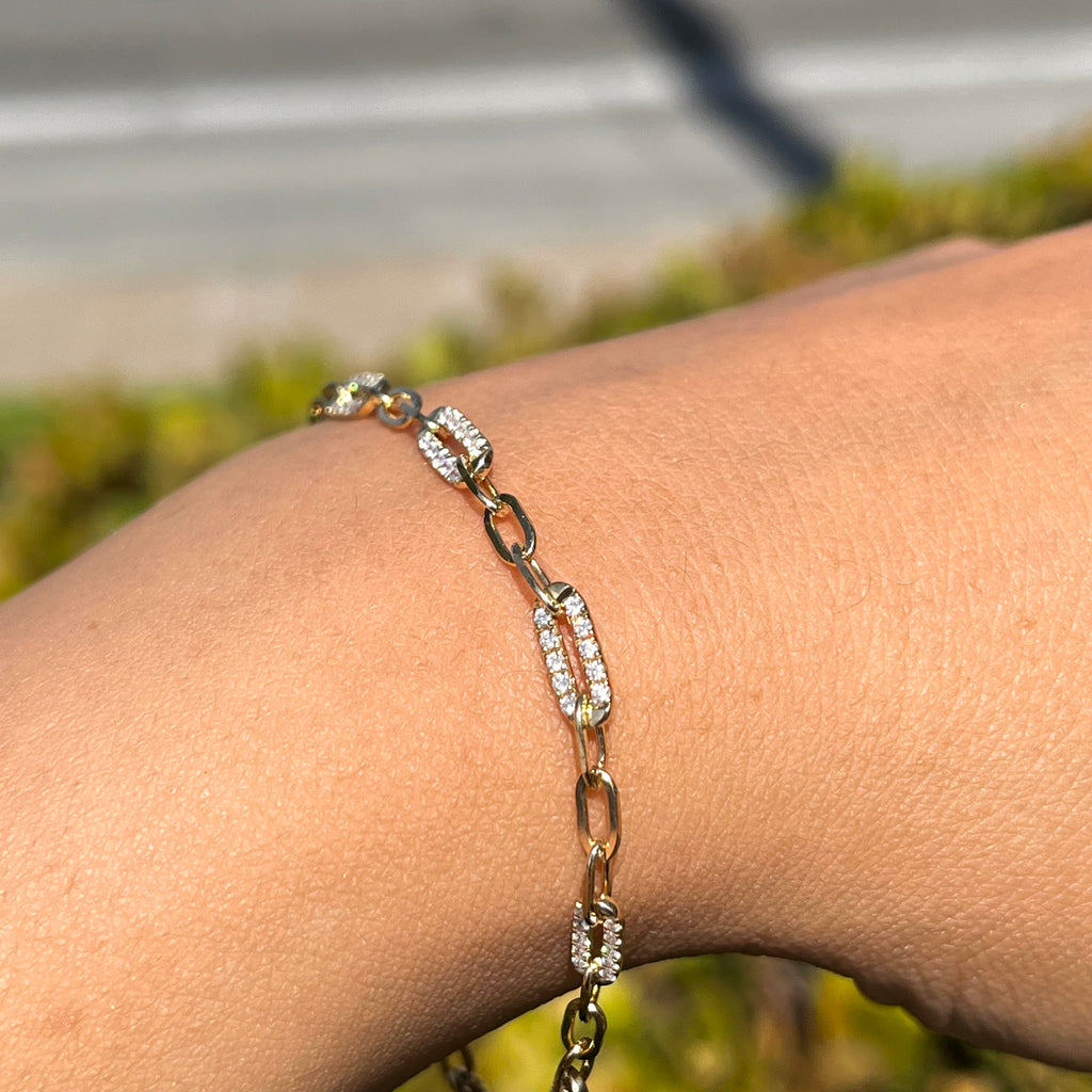 Station Diamond Paper Clip Bracelet