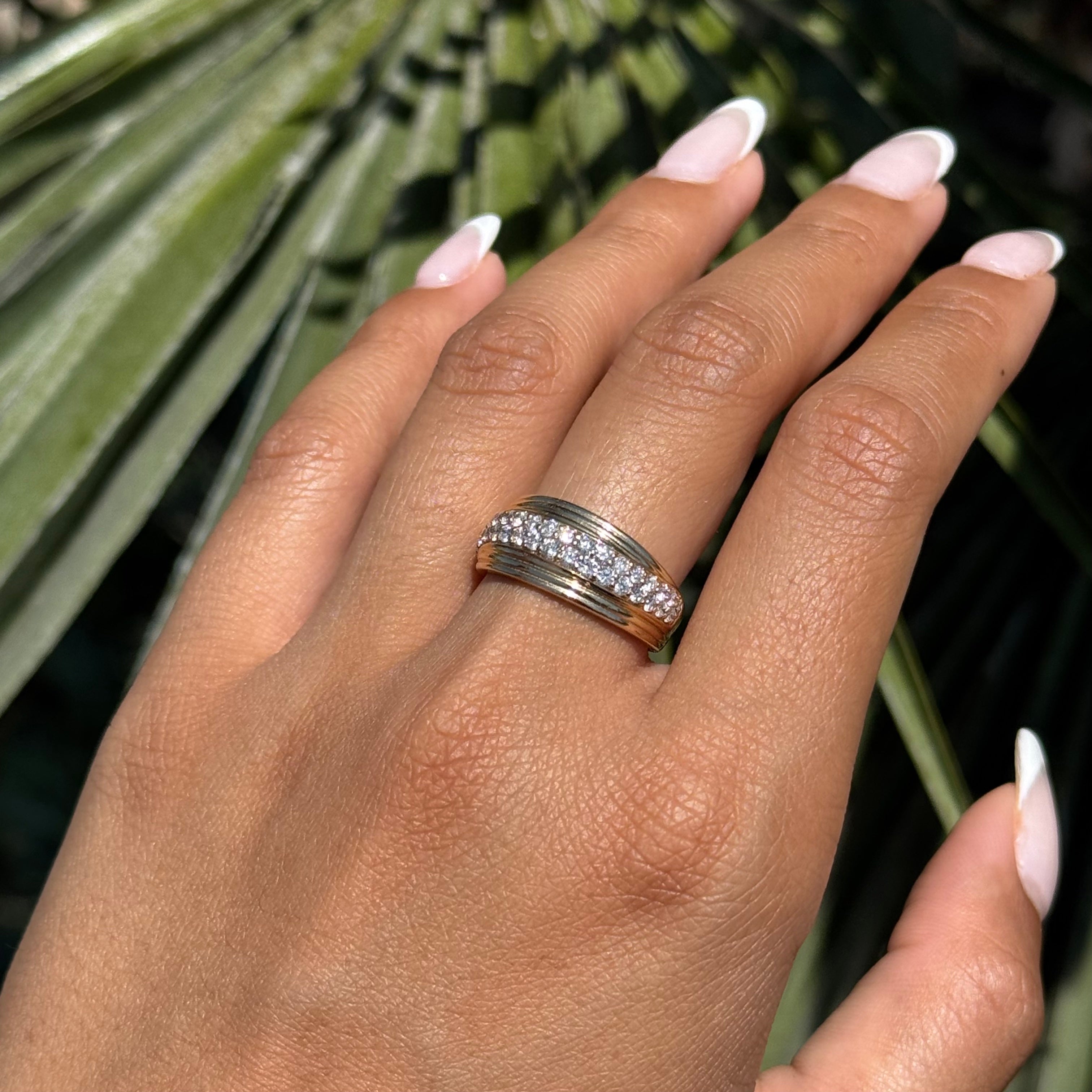 Curved Pavé Ribbed Fashion Band
