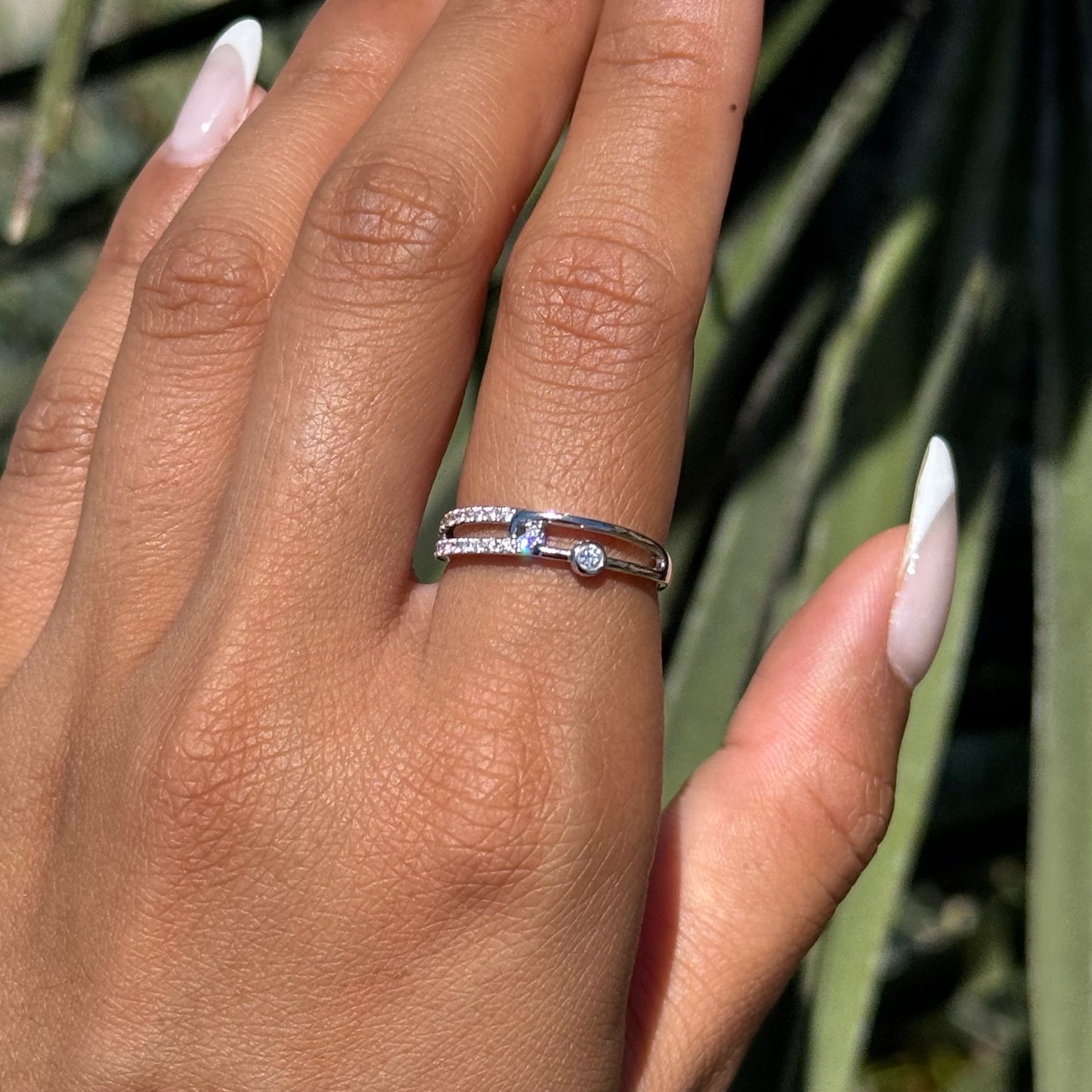 Linked Bezel Band