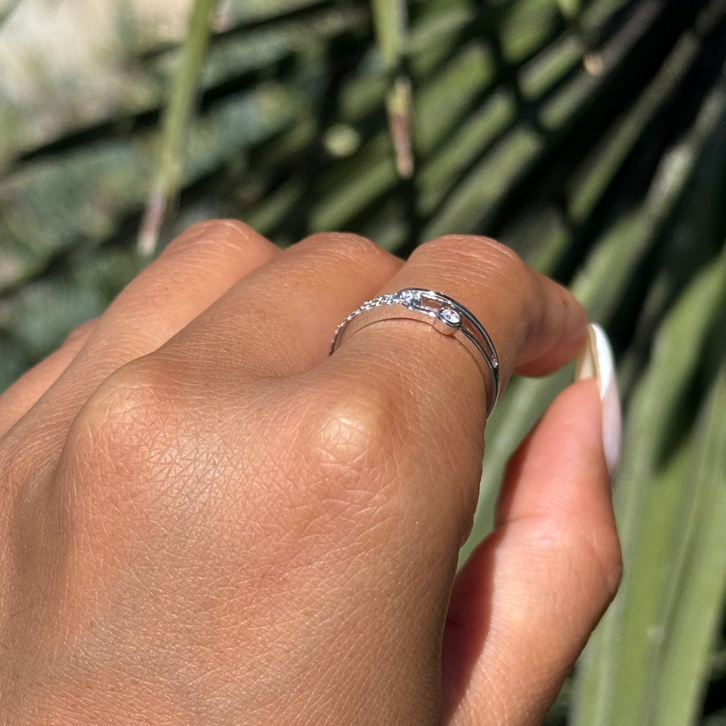 Linked Bezel Band