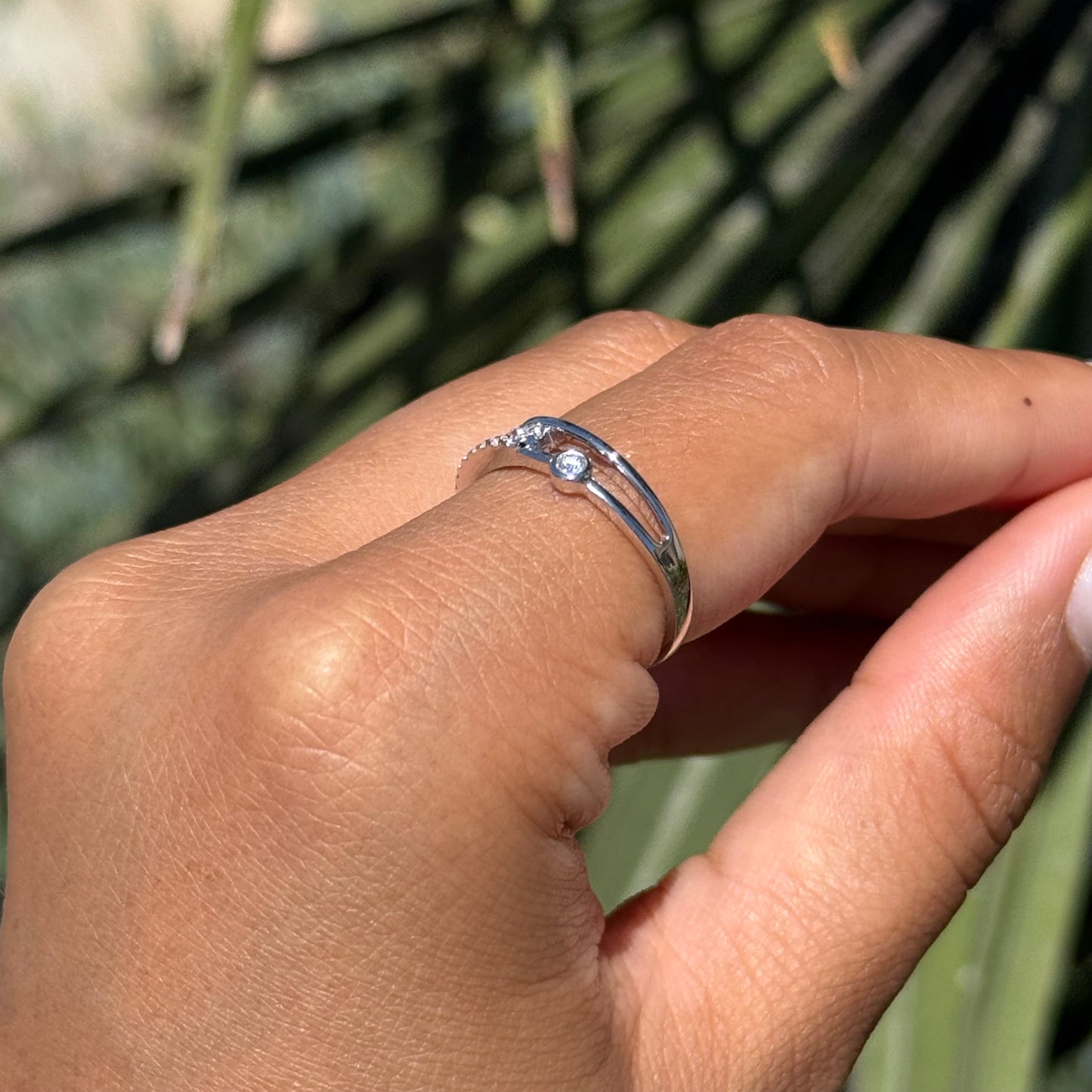 Linked Bezel Band